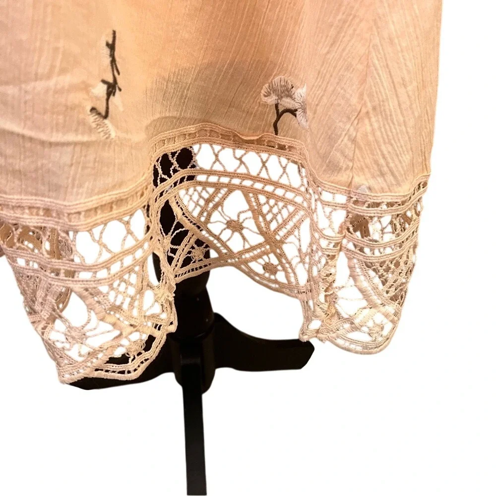 BB Dakota‎ Haleigh Peach Low Neck and Back Embroidered Midi Dress Women's Size 6